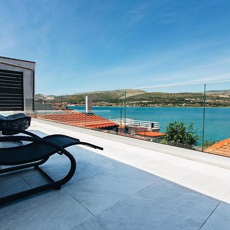 Villa Magna - Seaside Villa With Pool And Sauna Trogir Exteriér fotografie