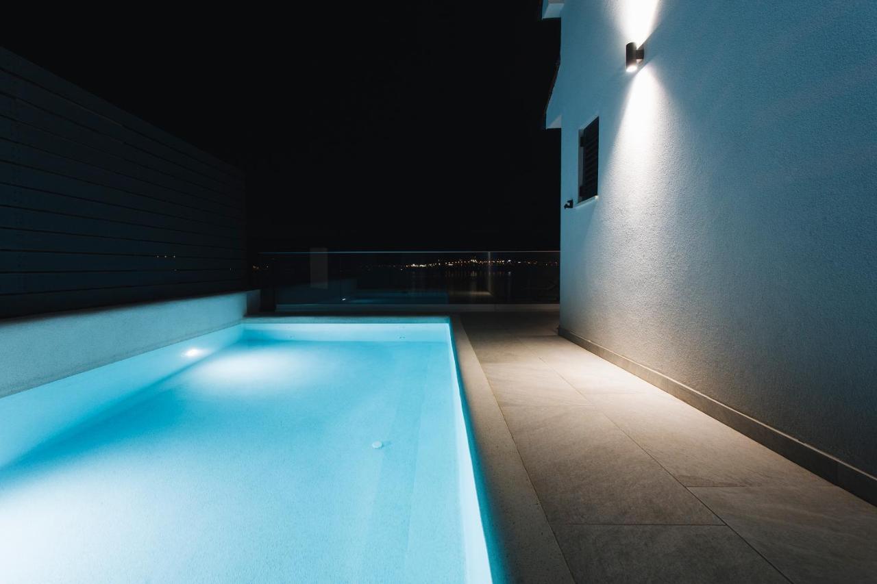 Villa Magna - Seaside Villa With Pool And Sauna Trogir Exteriér fotografie
